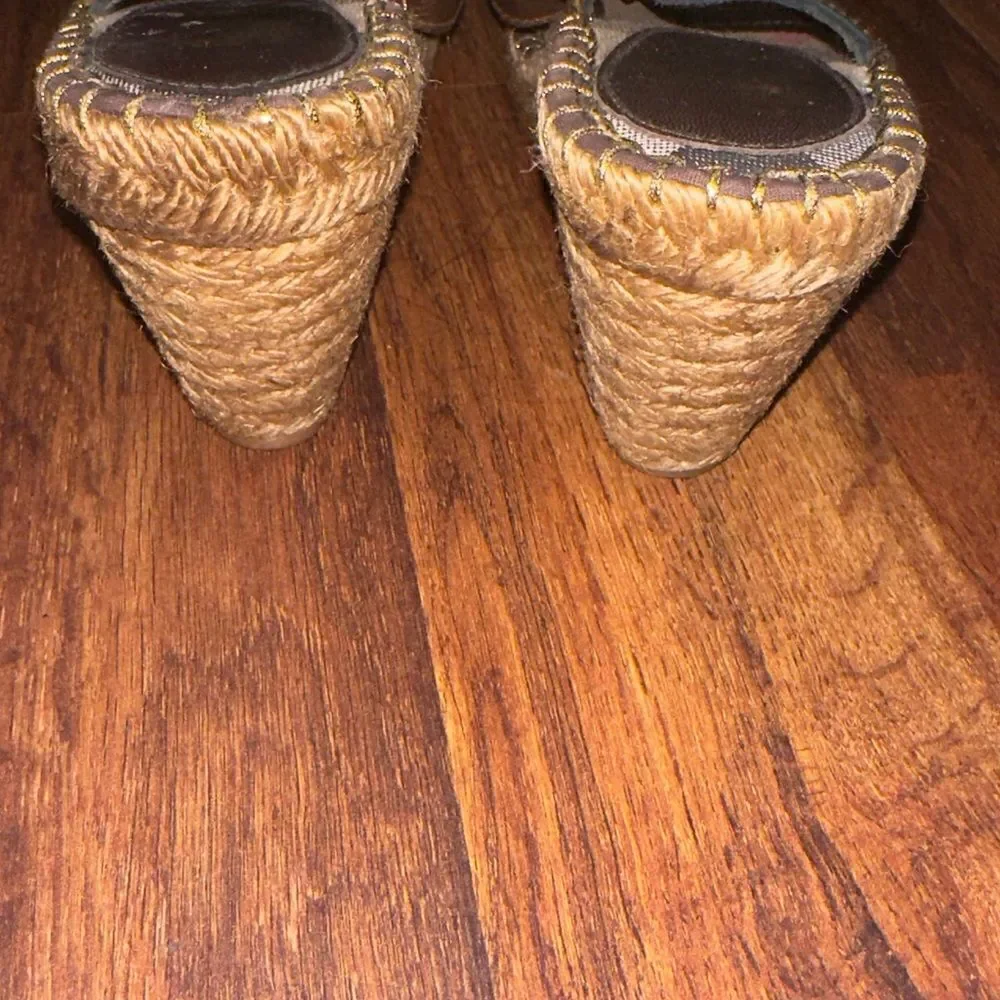 Burberry wedges size